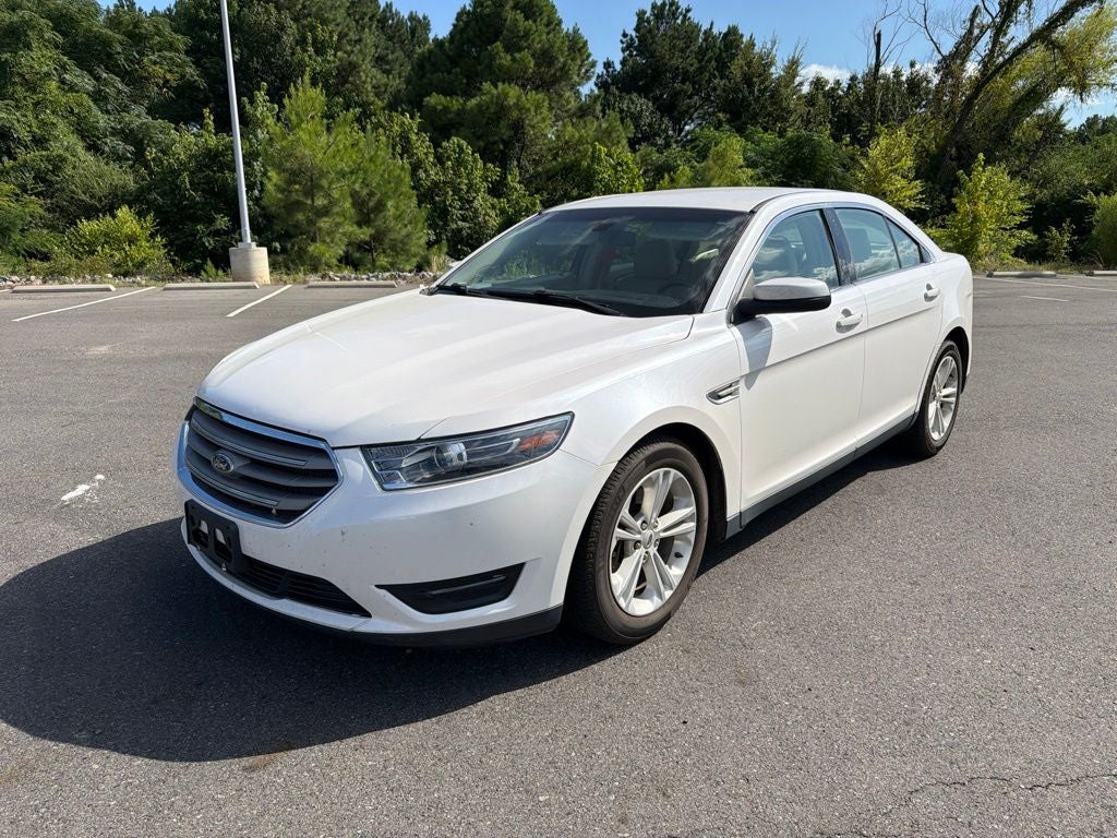 2018 Ford Taurus SEL