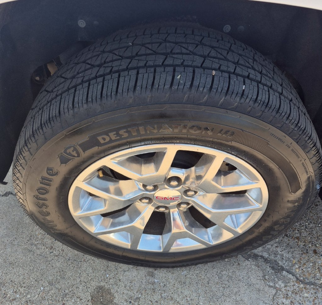 2017 GMC Yukon SLT