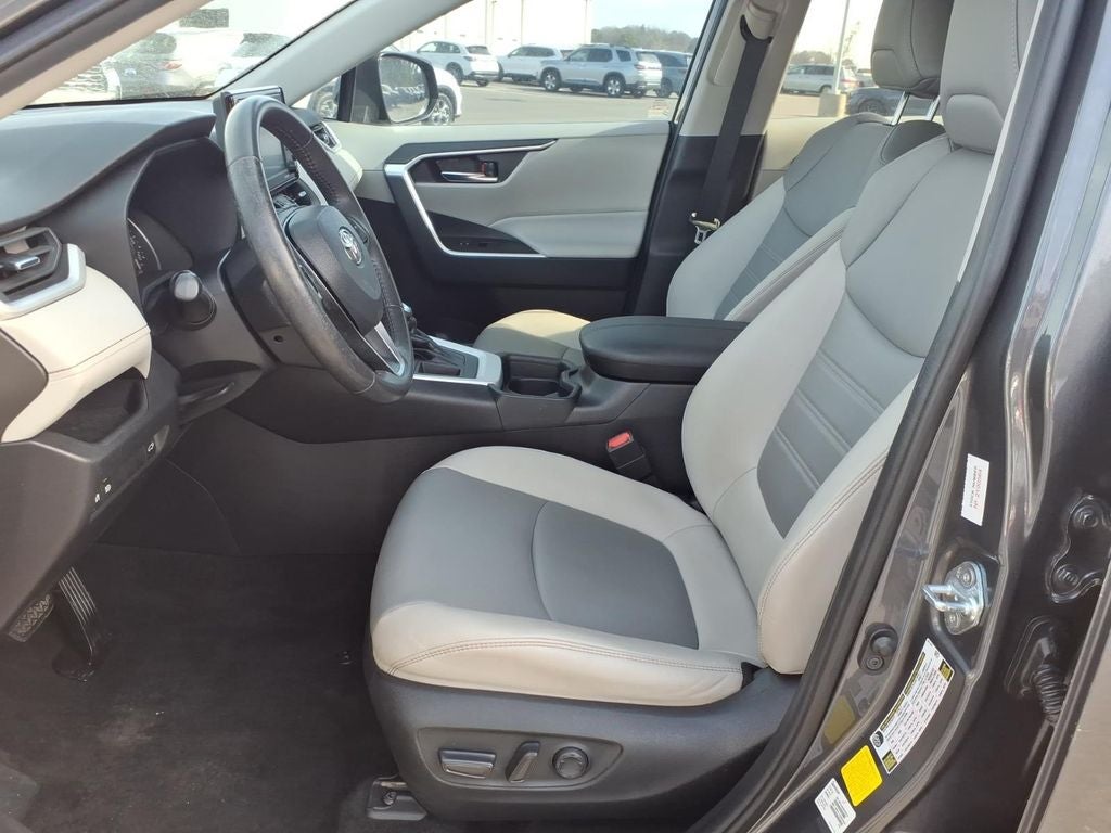 2021 Toyota RAV4 XLE Premium