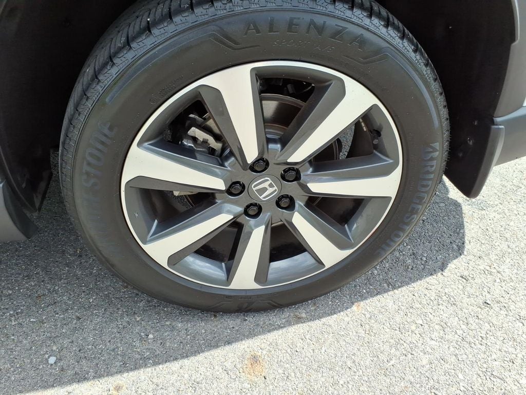 2025 Honda Pilot Touring