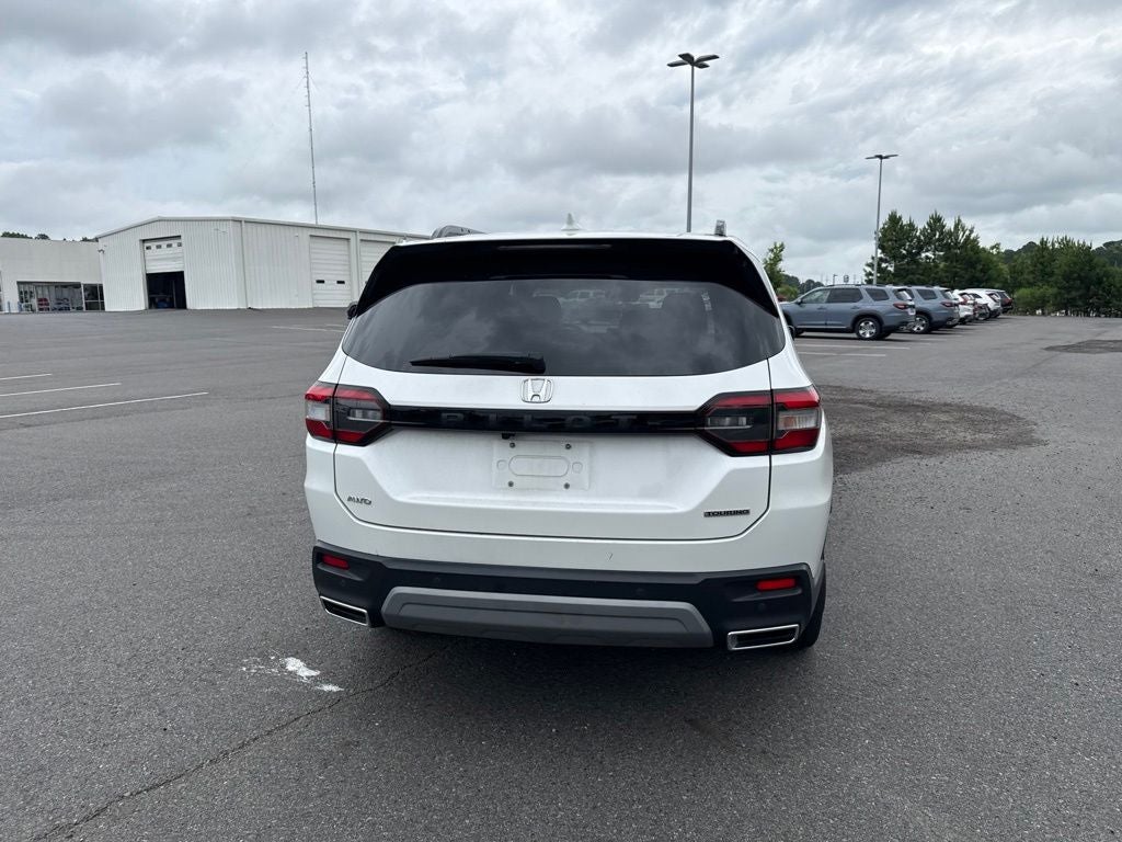 2025 Honda Pilot Touring