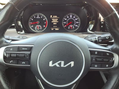 2022 Kia K5 EX