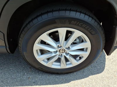 2024 Toyota Corolla Cross LE