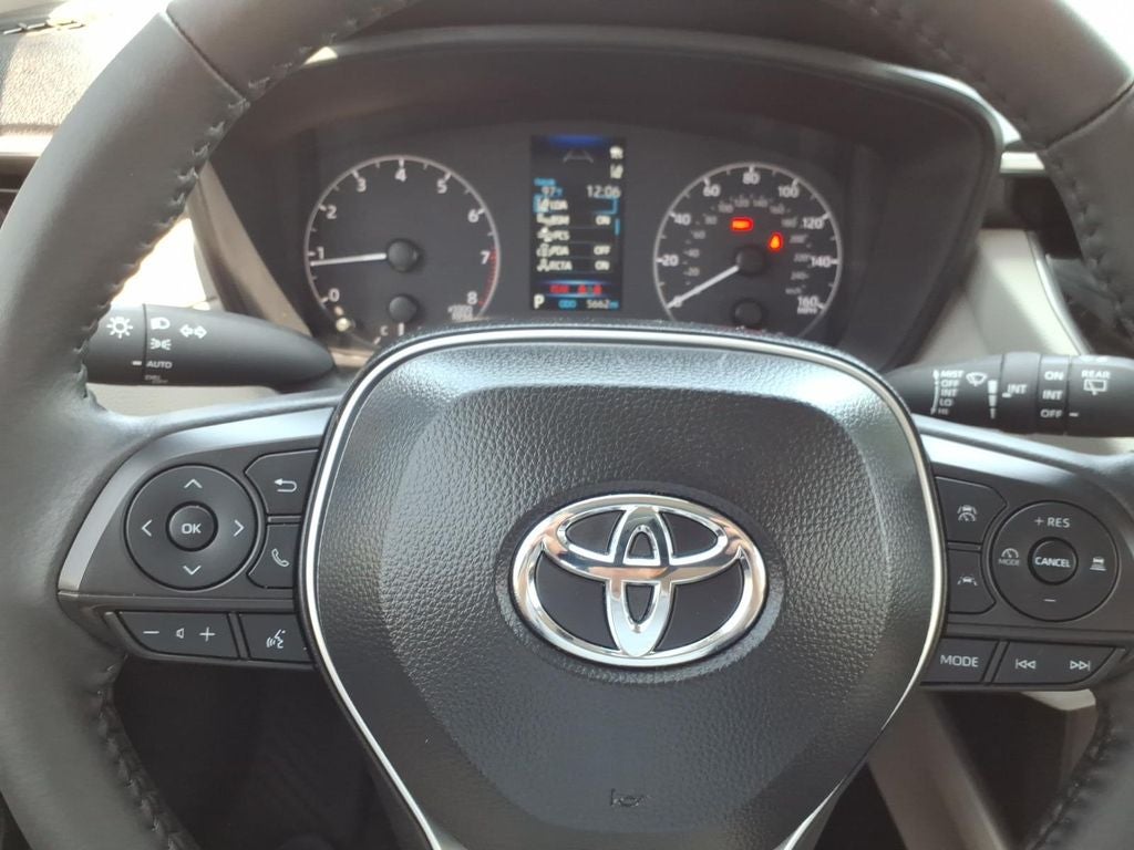 2024 Toyota Corolla Cross LE