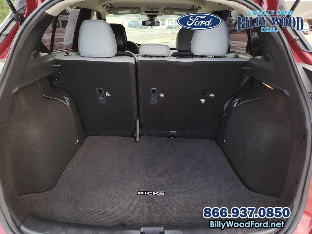 2024 Nissan Kicks SR