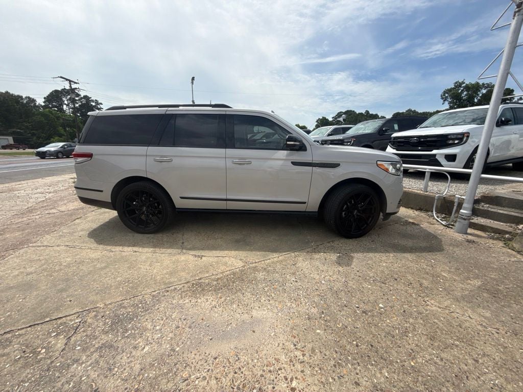 2022 Lincoln Navigator Reserve