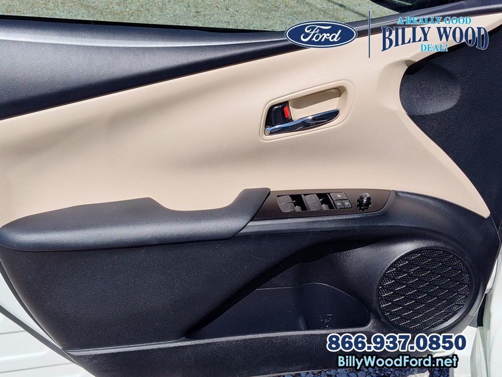 2019 Toyota Prius XLE