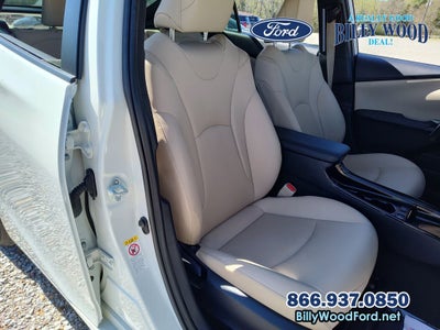 2019 Toyota Prius XLE