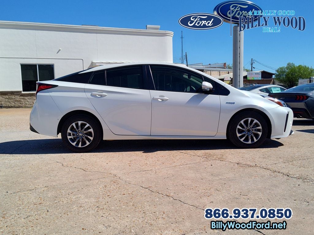 2019 Toyota Prius XLE