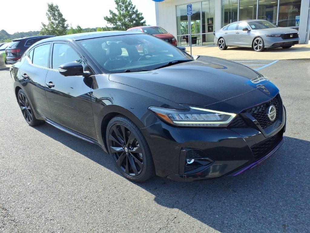 2022 Nissan Maxima SR