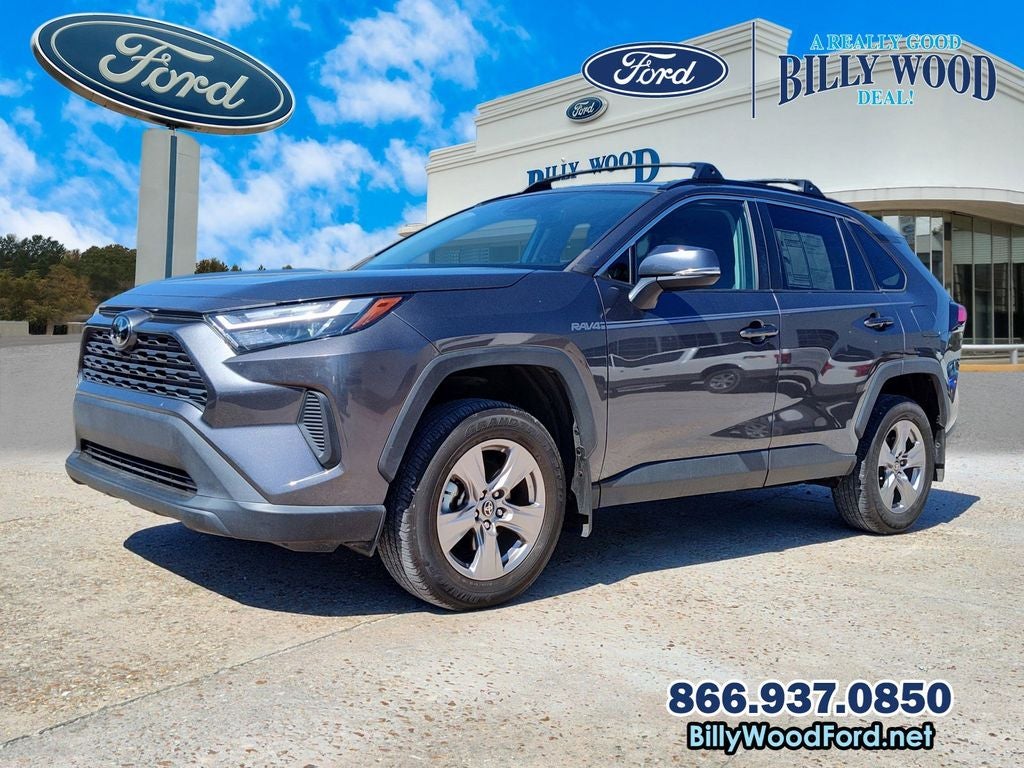 2022 Toyota RAV4 XLE