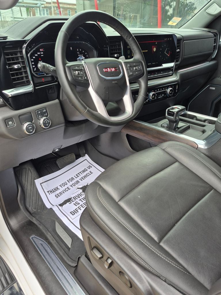 2024 GMC Sierra 1500 SLT