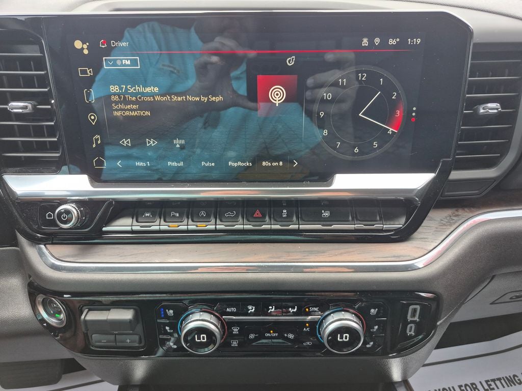 2024 GMC Sierra 1500 SLT