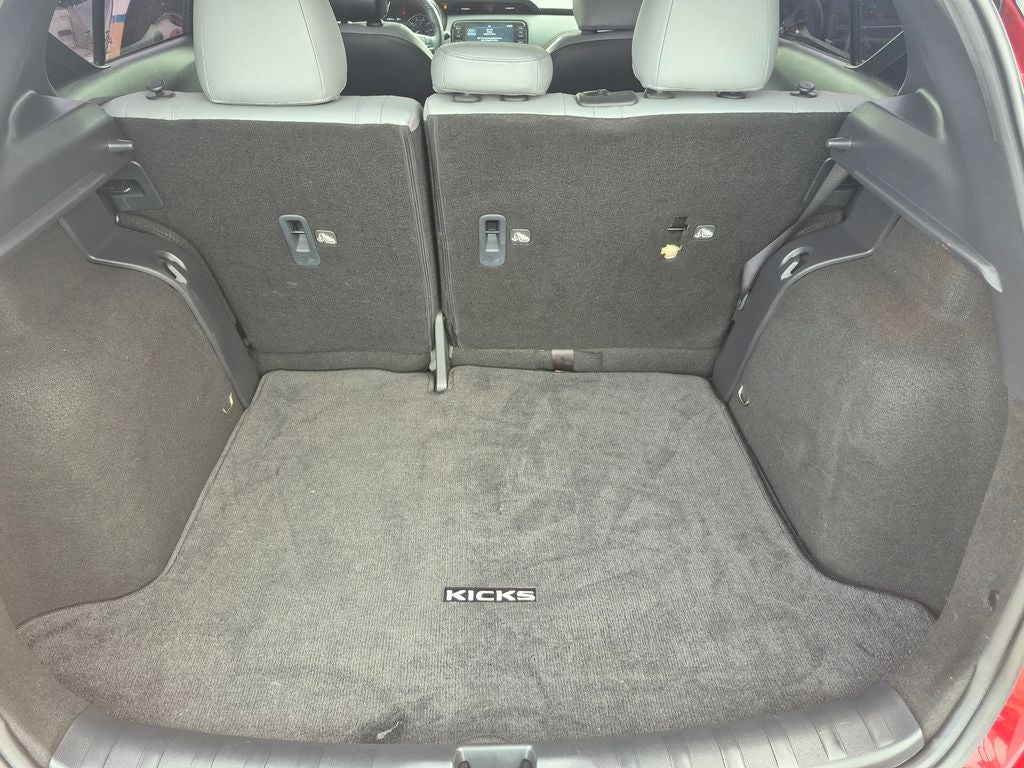 2024 Nissan Kicks SR
