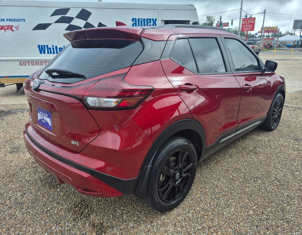2024 Nissan Kicks SR