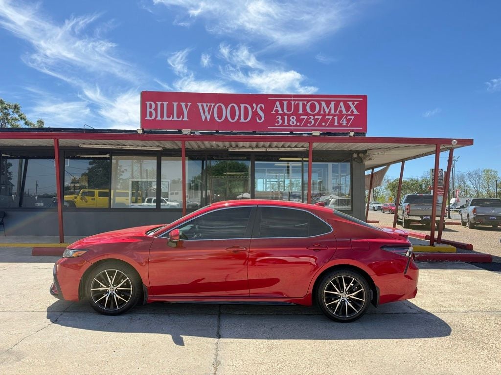 2022 Toyota Camry SE
