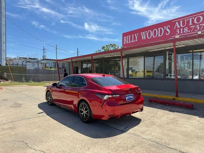 2022 Toyota Camry SE