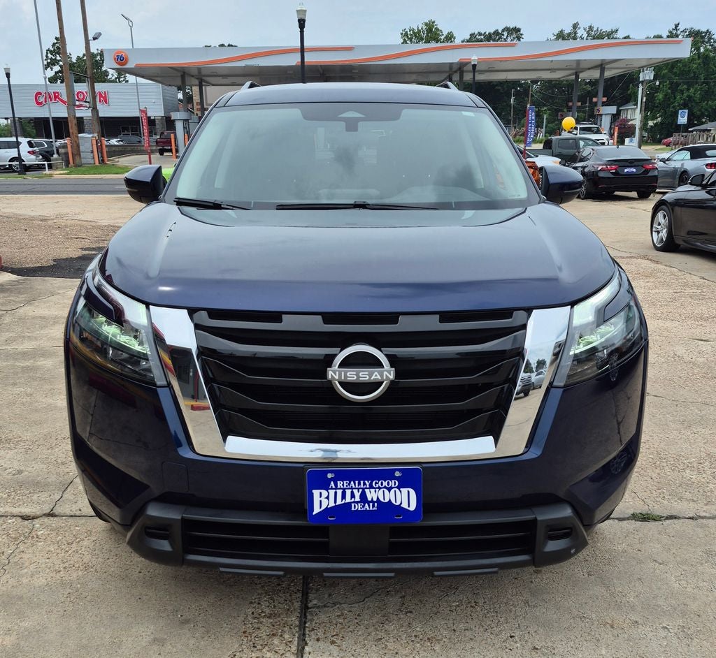 2025 Nissan Pathfinder SV