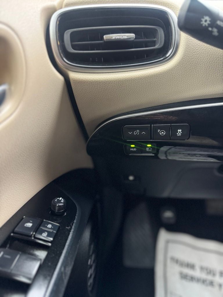 2019 Toyota Prius XLE