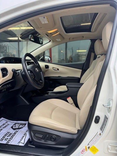 2019 Toyota Prius XLE