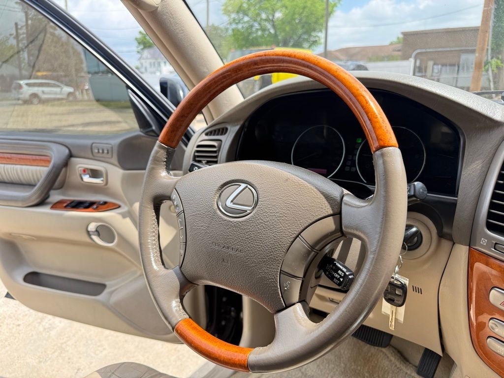 2003 Lexus LX 470